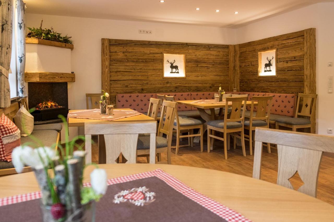 Hotel Alpspitz B&B ไกรน์เนา ภายนอก รูปภาพ