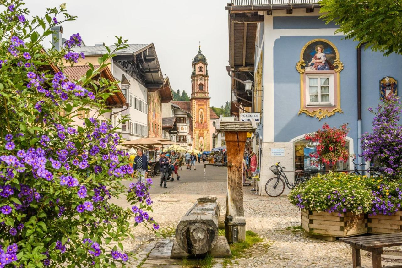 Hotel Alpspitz B&B ไกรน์เนา ภายนอก รูปภาพ