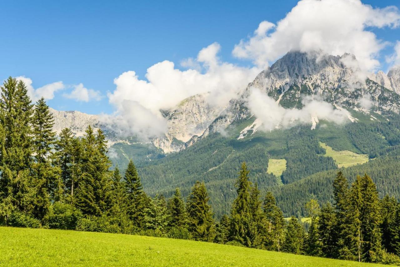 Hotel Alpspitz B&B ไกรน์เนา ภายนอก รูปภาพ